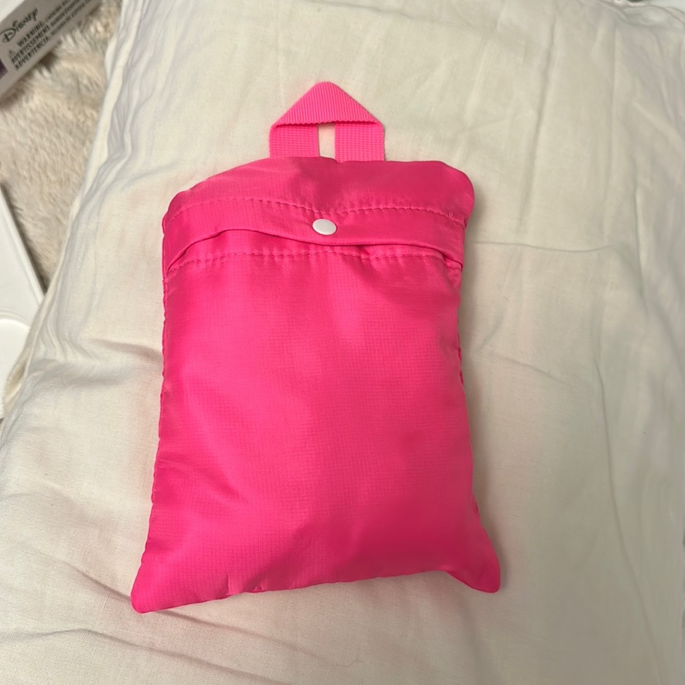 Pink bag to go traveling